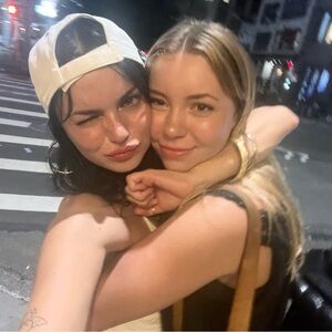 Meet your Posher, Vivian